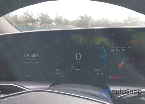 2024 Cadillac Lyriq Luxury W/1Sc z USA, uszkodzony, nr VIN 1GYKPPRL1RZ100850